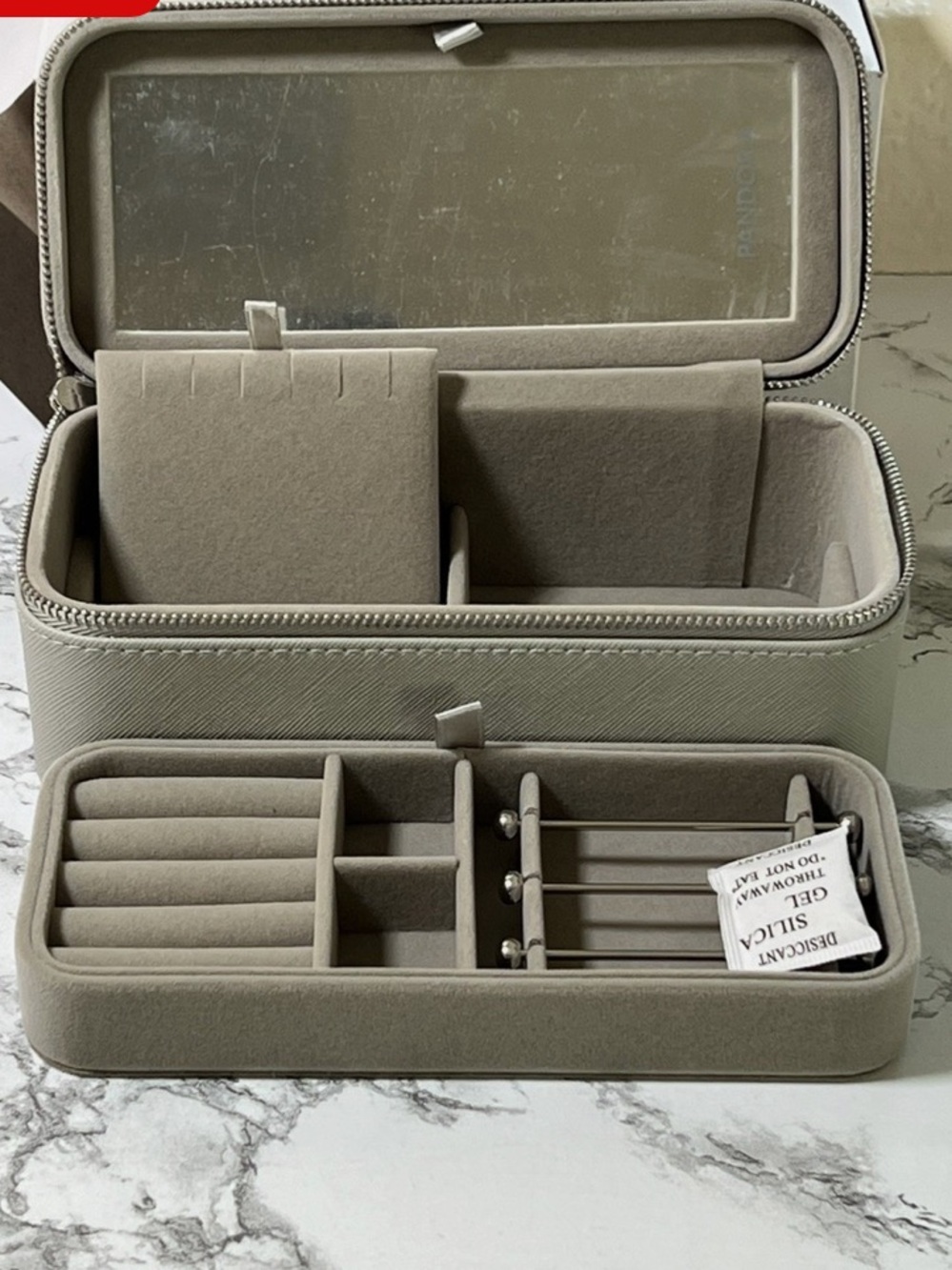Grey pandora Jewelry Travel Case with Embossed Logo - Picture 4 of 4